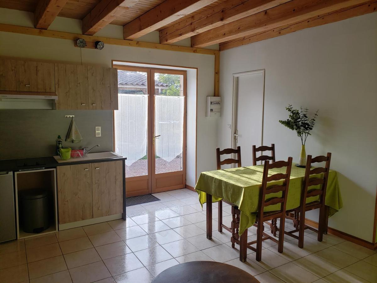 Gite Sauveterre-la-Lémance Екстериор снимка